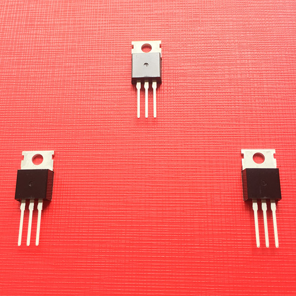 拉桿音響采用劣質的MOS管導致可靠性低，影響音響的性能